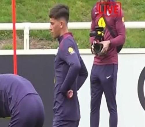 陪练，曼联、曼城和切尔西各一名小将加入英格兰队训练