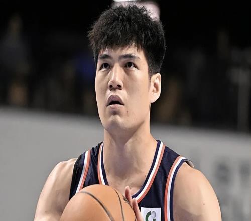 北控后悔不NBA季前赛陈国豪连续两场上双,下赛季或迎蜕变!