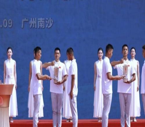 深海采火燃冰成炬，“气势如虹”迎接十五运