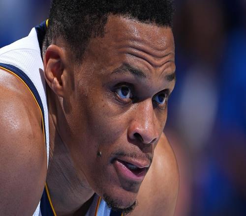 曝威少收到一支中国球队的报价，从一细节看或是北京首钢