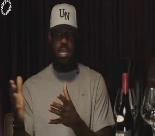 詹姆斯:新秀赛季在骑士的角色很怪,当时打的不是能赢的篮球