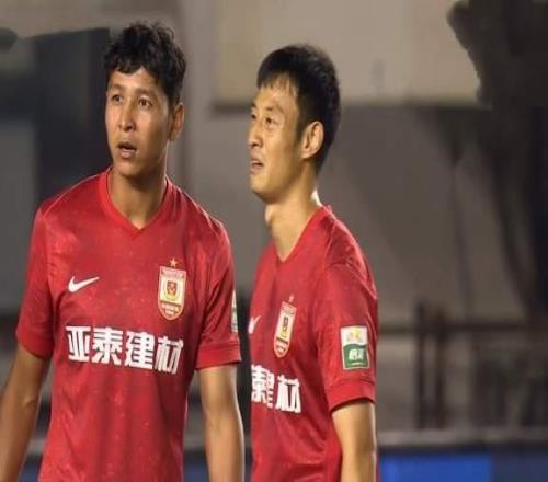 保级战1主3客，亚泰同分需拉梅州下马，卡米洛复出租借3将当奇兵