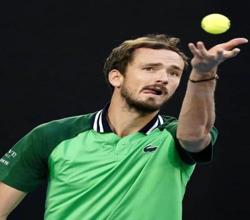 鏖战三盘，终迎遭遇以来首胜，梅总直指冠军