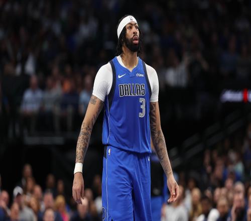 篮板成难题!拥有内线优势的独行侠净输黄蜂17个篮板球