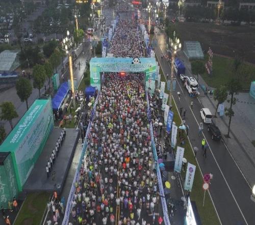 砍掉小地方的马拉松赛，也是在为地方捂紧钱袋子