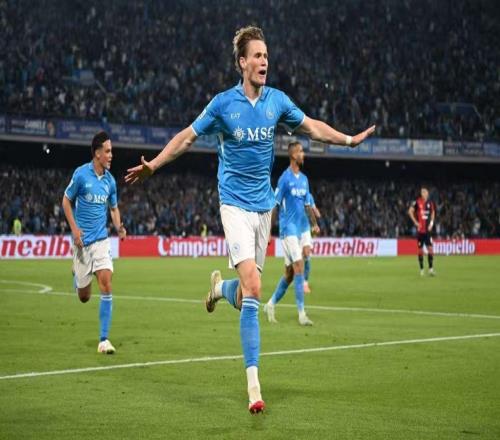 麦克托米奈：我热爱那不勒斯这座城市，而孔蒂并非想象中冷酷