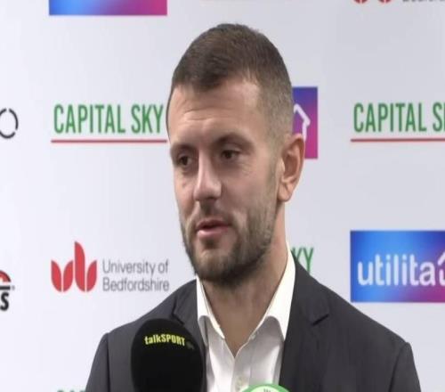 威尔希尔:我向阿尔特塔询问过建议,他说只要跳进水奋力游