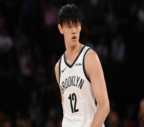 曾凡博回应中国赛次战未登场：教练会提前通知今夏受伤曾很着急