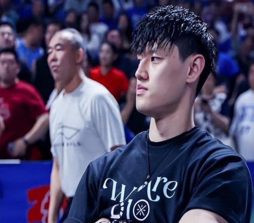 燃尽了！被裁掉前一天，篮网还在利用曾凡博疯狂捞金