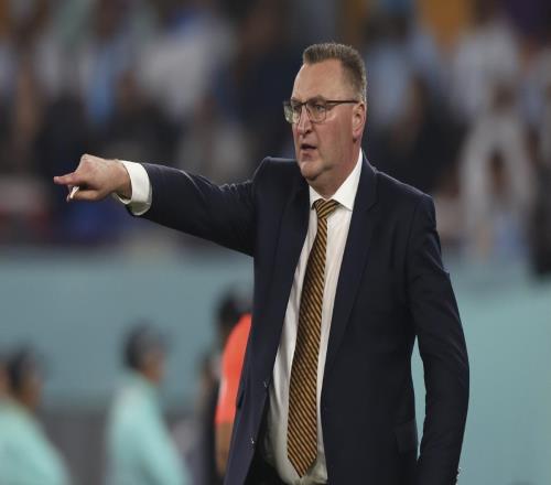 5选1！足协急了，国足新帅最快本月底前敲定，欧洲名帅或笑到最后