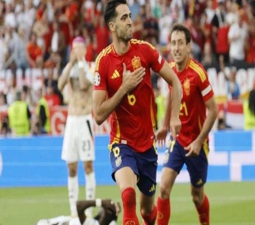 梅里诺父亲：小时候我和儿子经常一起踢球他总能前插找到进球机会