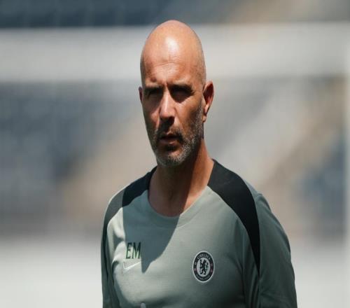 一日英超动向：曼联正在加速卖出替补射手，斯洛特买后卫有新对象