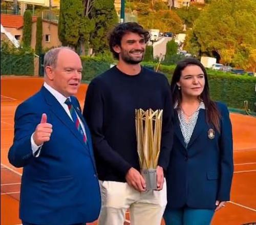 瓦大师一步登天，丰塞卡又输球，姆博科一落千丈，王左小徐一轮游