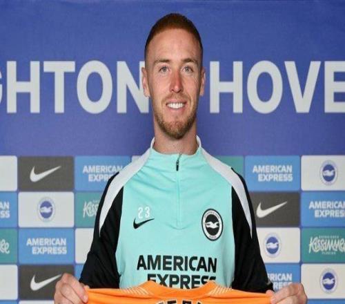 官方：布莱顿续约二门斯蒂尔至2027