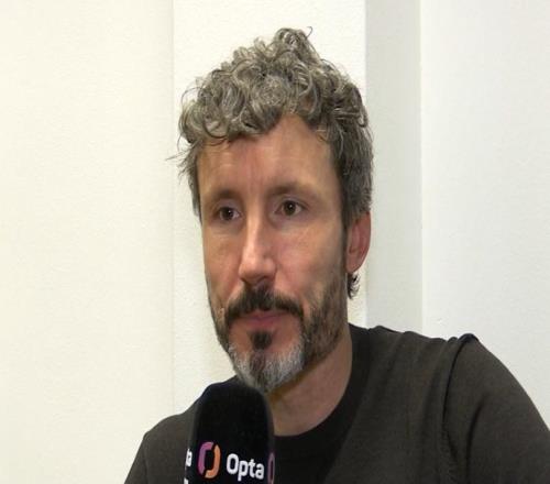 范博梅尔：荷兰队永远是世界杯热门，梅西16岁就惊艳了我