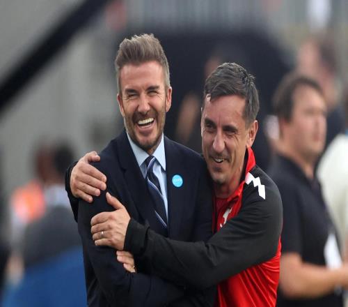 小贝与内维尔入股的索尔福德城对主场进行改造，将扩建看台顶棚