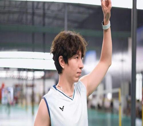 身边从军工企业到羽毛球自媒体：“T老师”的热爱与突围