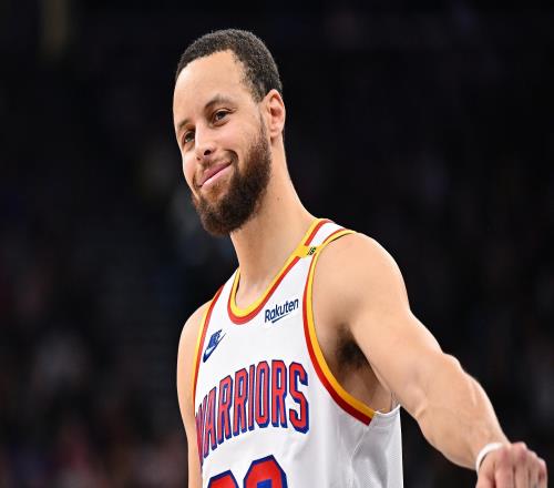 考辛斯谈库里投篮：训练中怎么投都能进，他有上帝赋予的手感