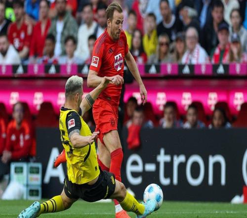 谁能终结谁的记录拜仁此前已各项赛事十连胜，多特保持不败