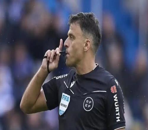 欧冠第三轮首日裁判名单：曼萨诺执法勒沃库森vs巴黎