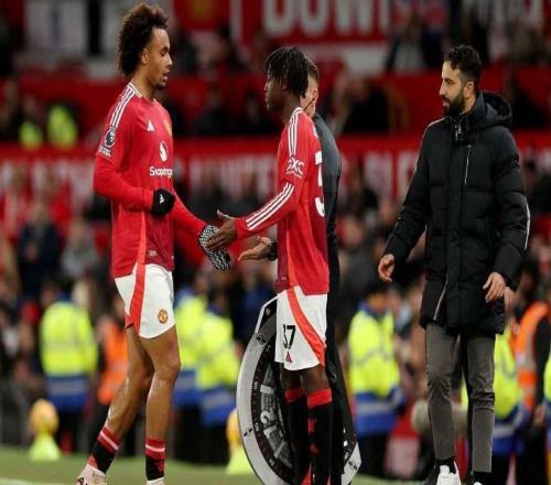 罗马诺：那不勒斯仍有意梅努和齐尔克泽，但一切取决于曼联的决定