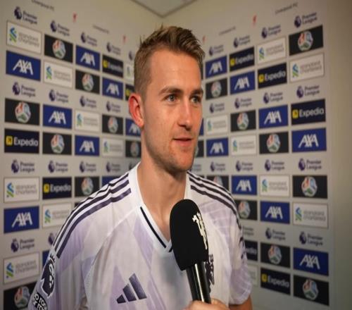 德利赫特：今天替补球员也起到了重要作用为马奎尔感到开心