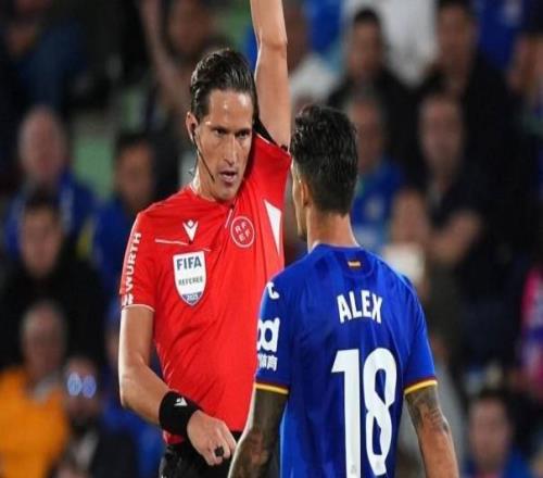 圣克里斯：维尼修斯没有挑衅我，吃红牌是我的错，下次注意