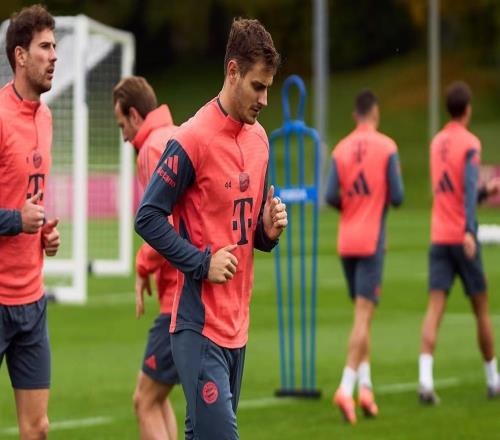 拜仁官方:后卫斯塔尼希奇今日回归合练