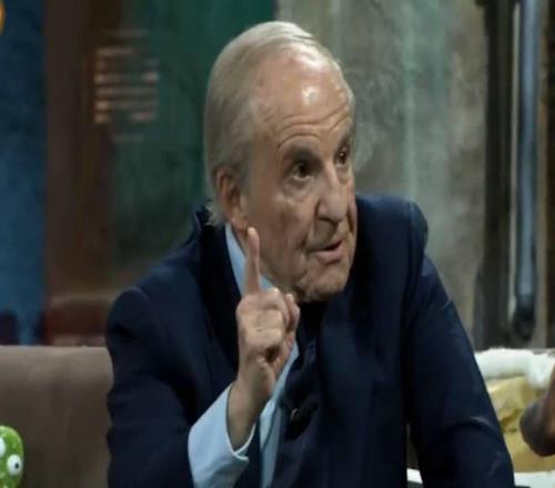 名记：指使皇马TV攻击裁判是弗洛伦蒂诺个人行为，这令人不齿