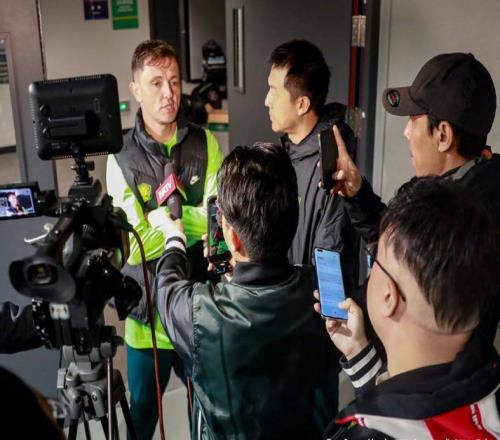 国安把气儿撒到亚冠!回工体打海牛疯狂进球,李霄鹏再败江湖再见