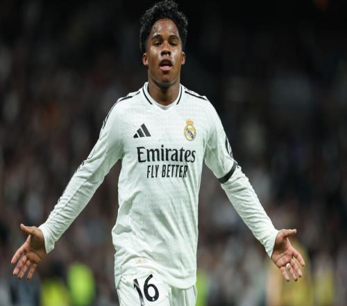 被阿隆索摁死在板凳上！皇马19岁巨星欲离队赛季0出场+消失5个月