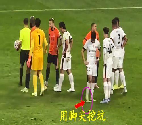 踢亚冠不行活久见!海港又有中超新名词:“李帅挖坑”