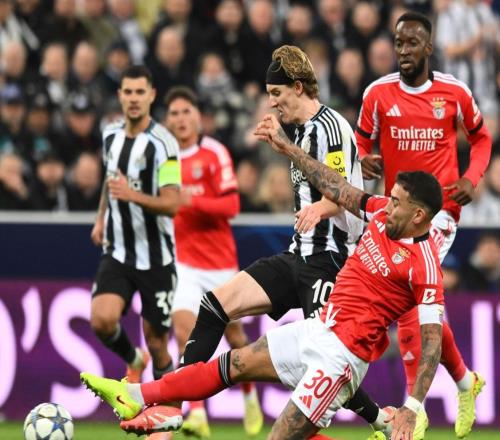 崩盘惨败！穆里尼奥耻辱一战，欧冠3连败