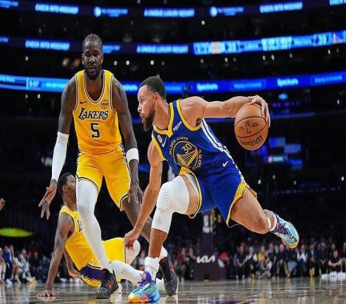 NBA揭幕战:库里23+4勇士119109胜湖人