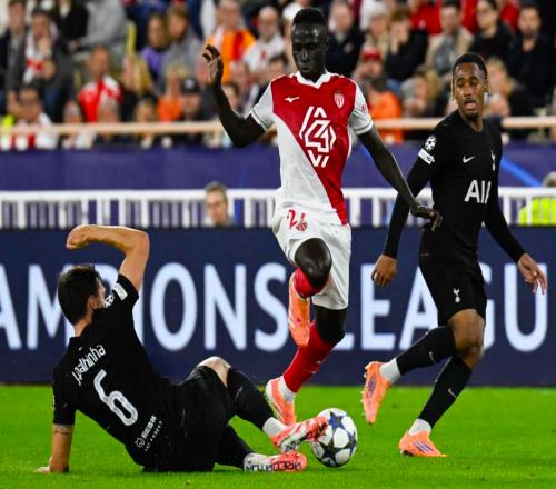 超级门将一战封神:8次神扑,英超豪强5场仅1胜,9亿豪阵也没用