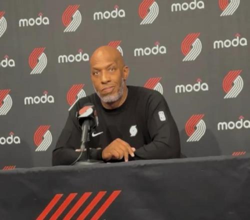 想想还是挺搞笑!研究半天比卢普斯用人安排,结果他本人被逮捕了