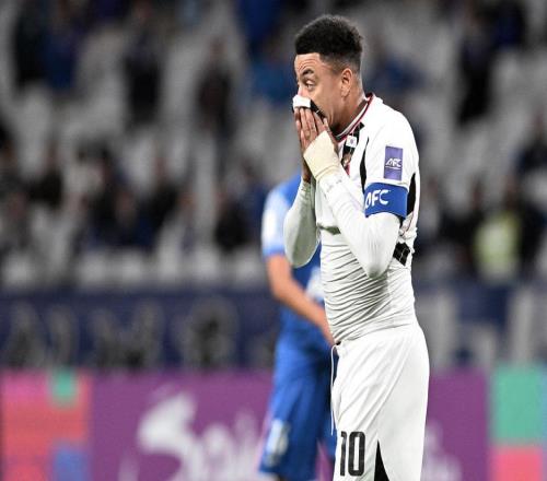 32岁曼联名将亚冠成战犯!5射0正+25次丢球权踢飞绝平球暗助申花