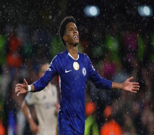 仅次于博扬和亚马尔，埃斯特旺是欧冠打入点球第三年轻的球员