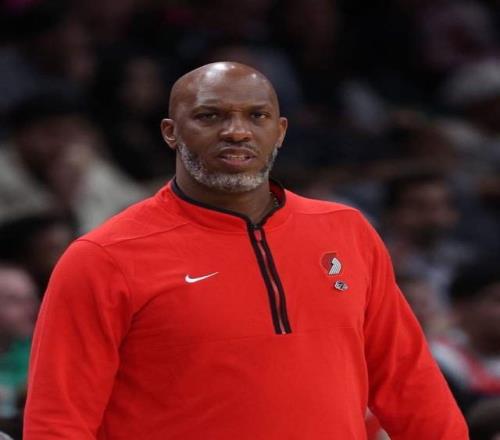 太逗！比卢普斯涉嫌赌球被捕，网友：刘维伟在美国，开拓者可以签