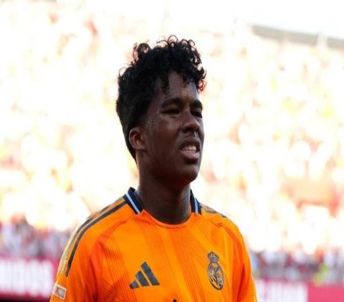 镜报：曼联正在考虑租借恩德里克，将他打造成下一个C罗