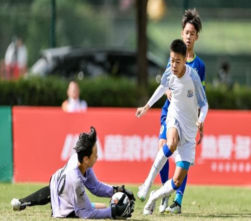 中国德比争冠上海申花3连胜提前进决赛!大区20送法甲劲旅首败