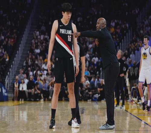 NBA官宣!比卢普斯正式离队!再见了,杨瀚森