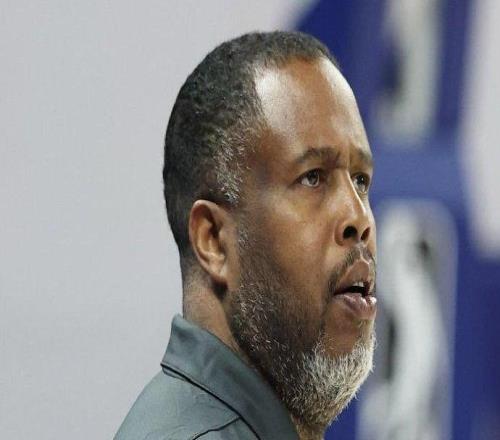 达蒙琼斯曾为他人提供了NBA比赛的“内幕消息”