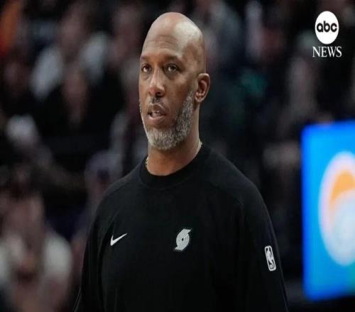 公开逮捕比卢普斯!炸了,整个NBA都炸了...