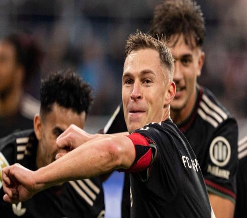 傲视五大联赛！拜仁赛季开局13连胜追平AC米兰所创纪录