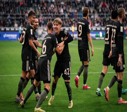 拜仁开季豪取13连胜，追平米兰保持的五大联赛球队纪录