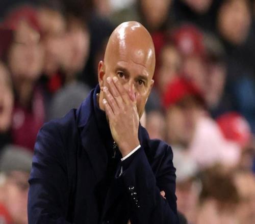 利物浦成第4支遭遇英超四连败的卫冕冠军，已第2次遭此纪录