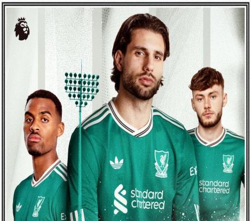 英超悲喜夜:曼联42夺三连胜利物浦23遭4连败掉第6切尔西12