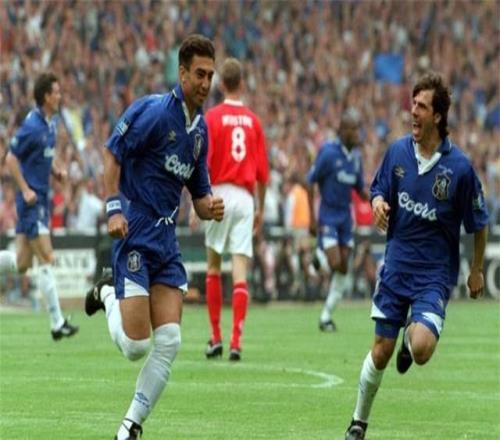 打破过切尔西转会费纪录，却在意大利队担任替补，笑面虎生不逢时