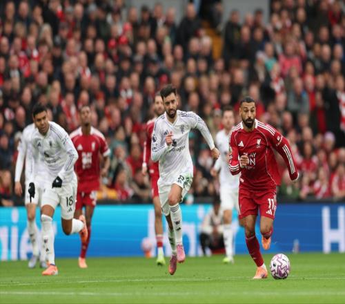 太玄幻!8分分差3轮抹平,曼联反超利物浦,阿莫林真比斯洛特牛